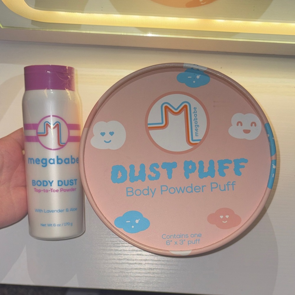 Megababe Dust Puff Body Powder Puff - Pink